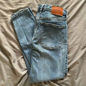 Lucky Brand Blue Jeans